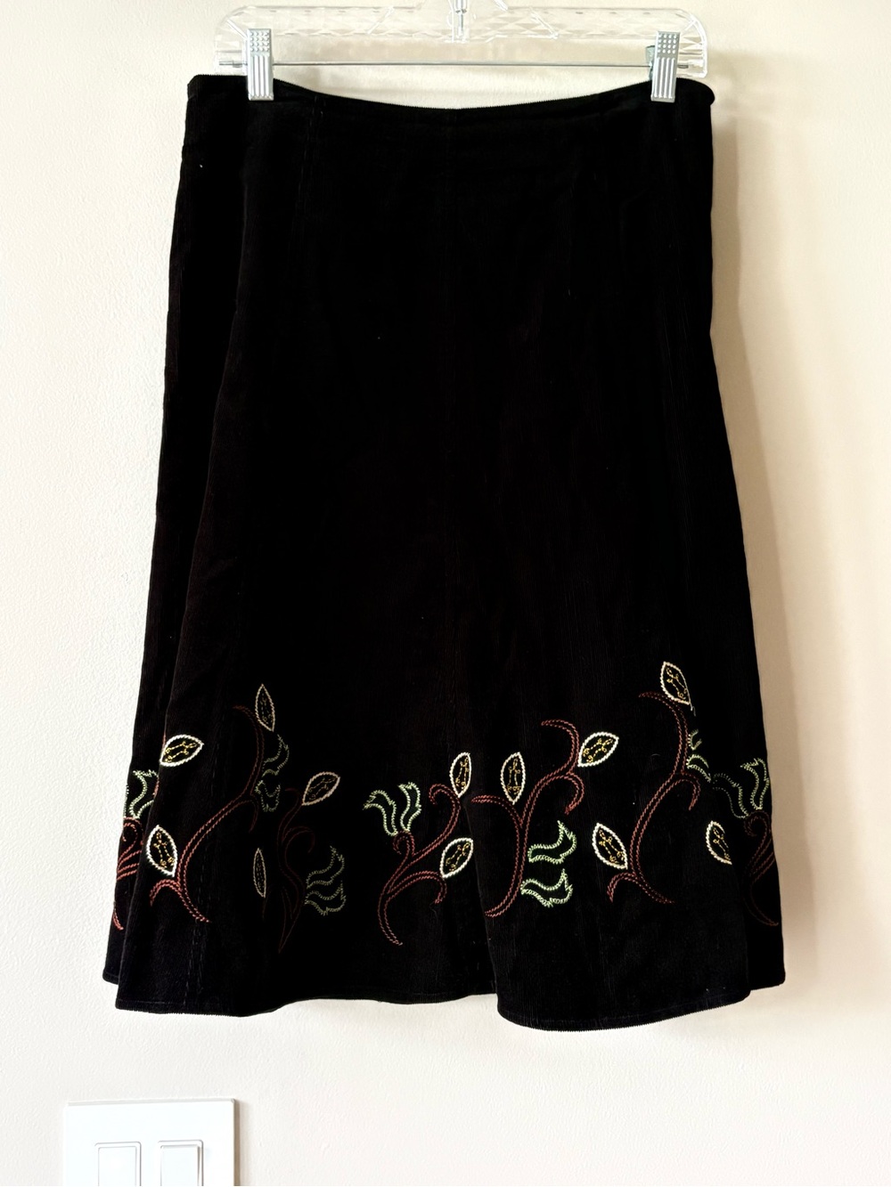 Vintage Corduroy Relativity Black Midi Length Skirt Leaf Motif A-line Size 10